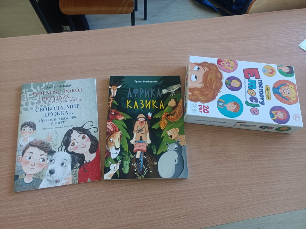 Lekcja biblioteczna pt. „Bajki dwóch kultur”